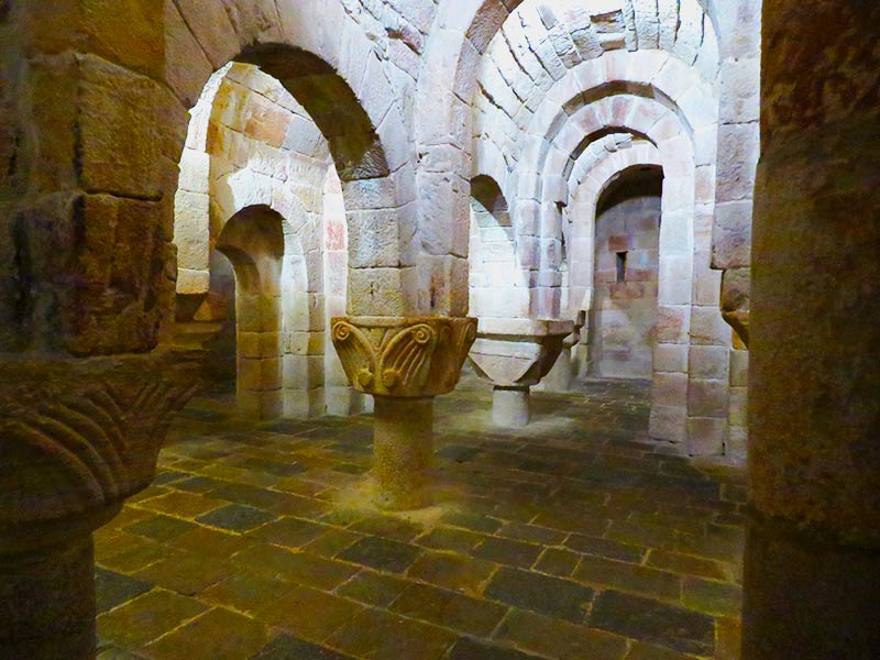 Monasterio de Leyre: Cripta.