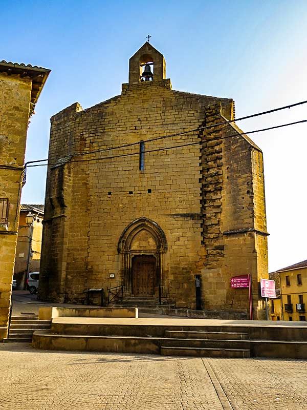 San Martín de Unx: Iglesia de Santa María del Pópolo.